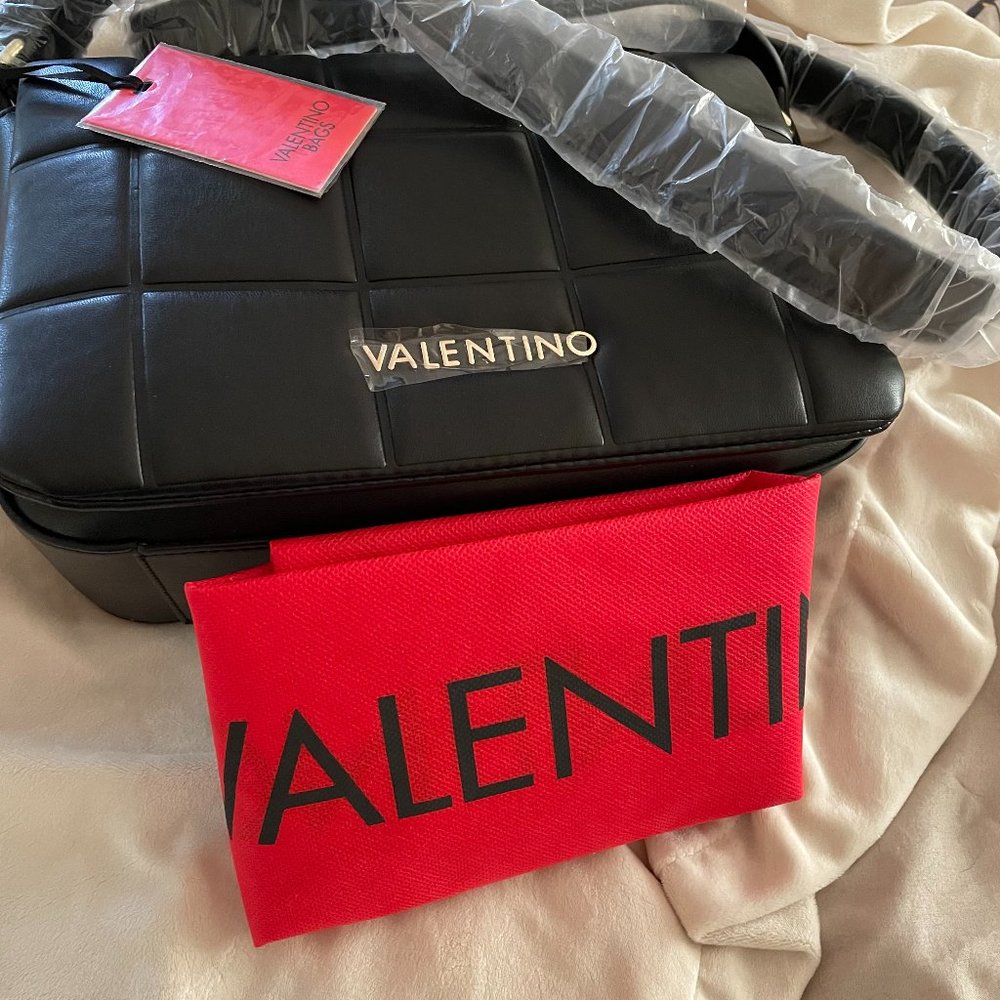 New  with tag Black Valentino